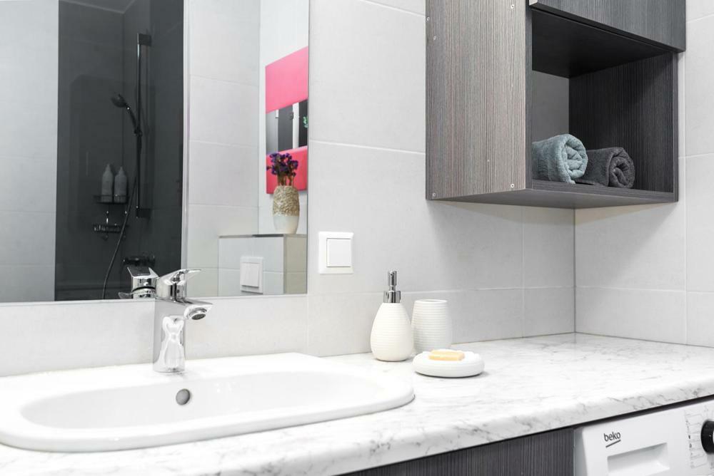 Kuninga City Center Apartment Пярну Экстерьер фото
